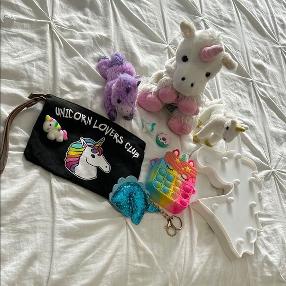 Lot of 9 Assorted Unicorn Items Pouch Keychains,Plushie Night Light, Pop-it bag - Picture 1 of 16